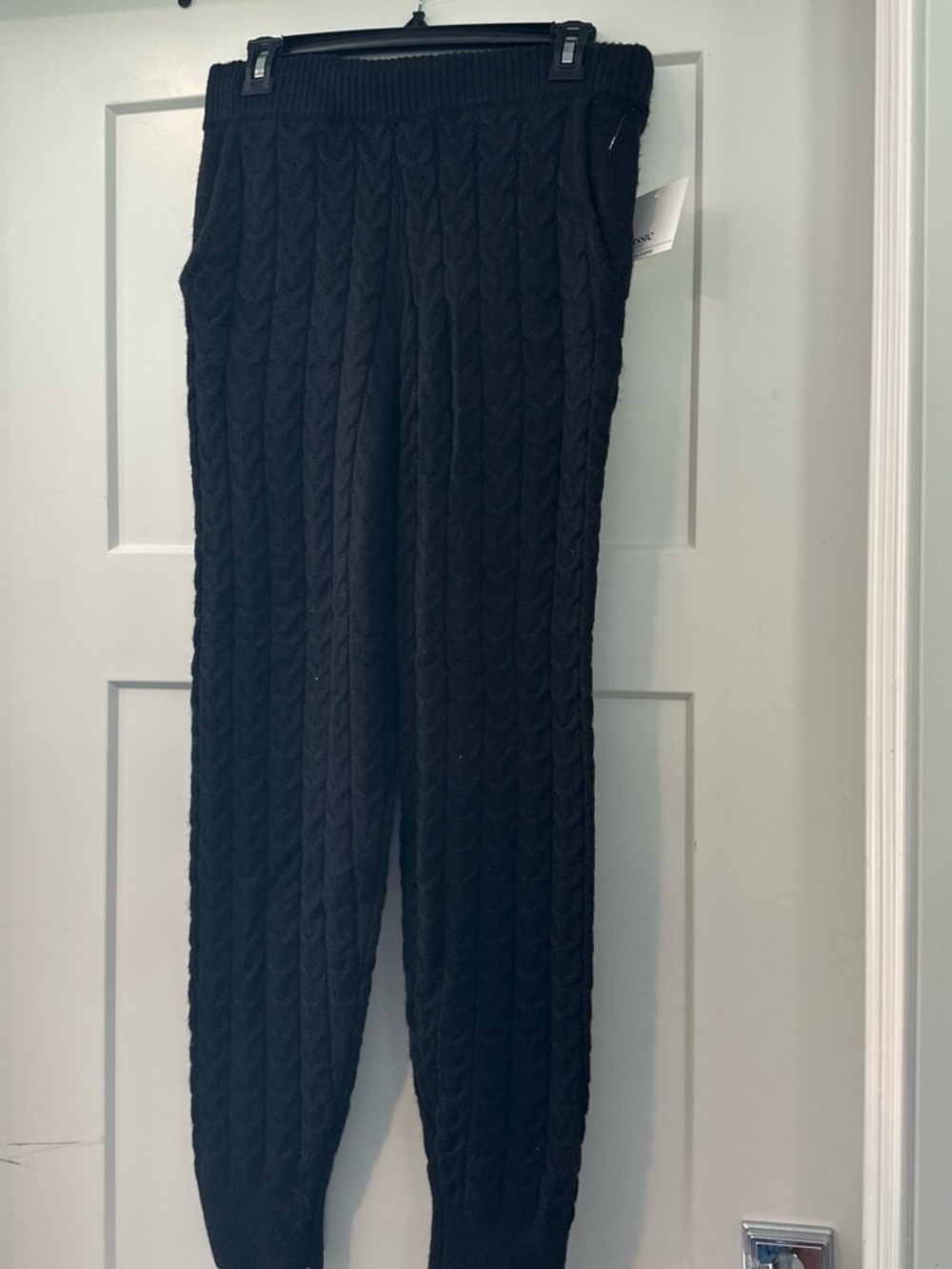 Cable Knit Black Jogger Leggings — Versatile Everyday Knit